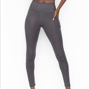 Victoria’s Secret Essential Leggings